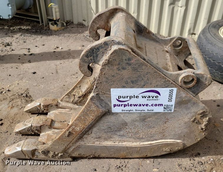 image for item DG0555 Excavator bucket