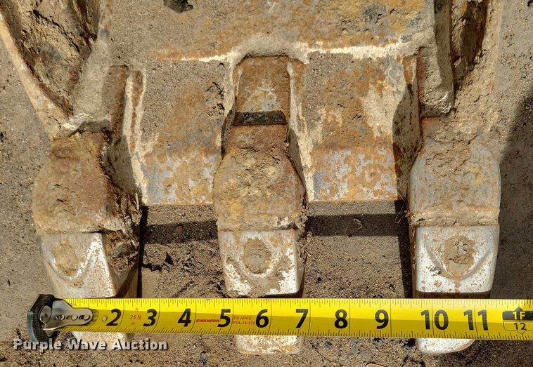 image for item DG0555 Excavator bucket