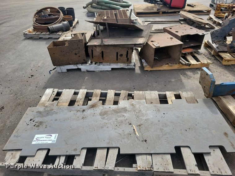 image for item DG0557 Paver parts