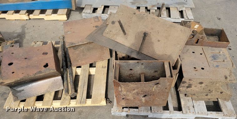 image for item DG0557 Paver parts