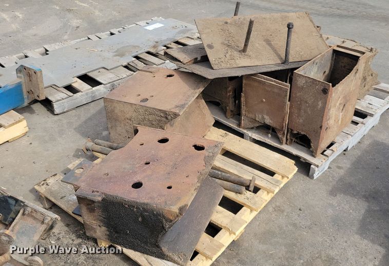 image for item DG0557 Paver parts