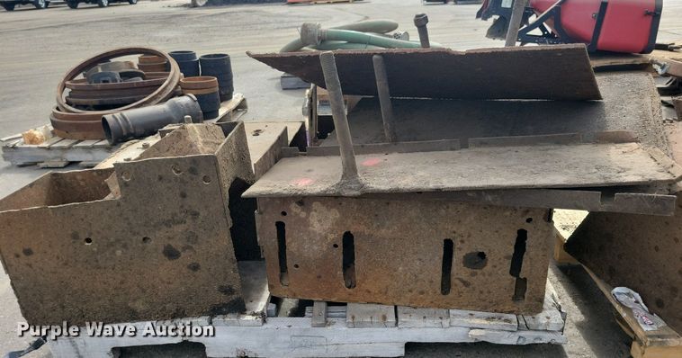 image for item DG0557 Paver parts