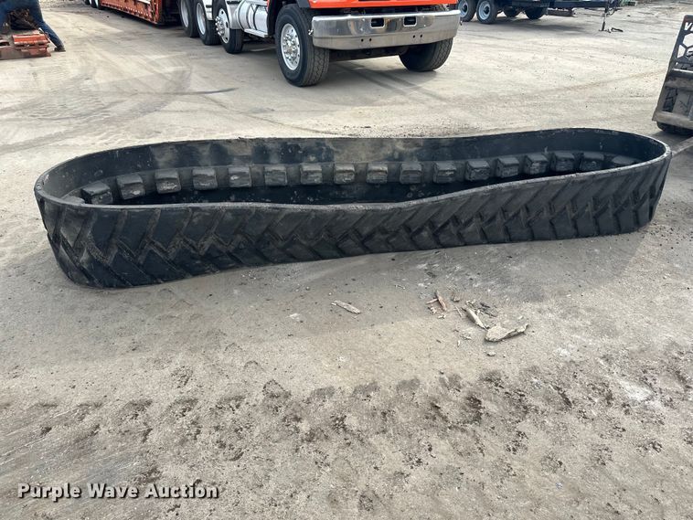 image for item DG0557 Paver parts