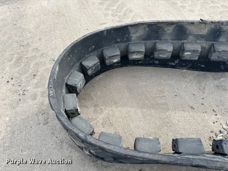 image for item DG0557 Paver parts