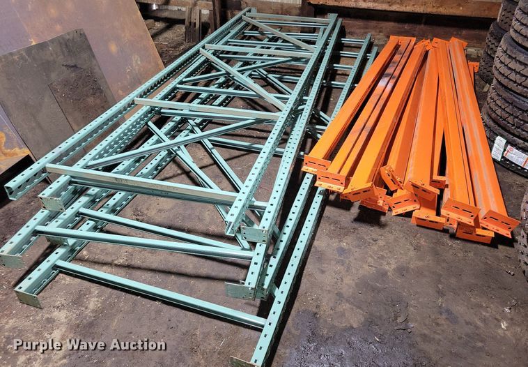 image for item DG0560 Pallet racking