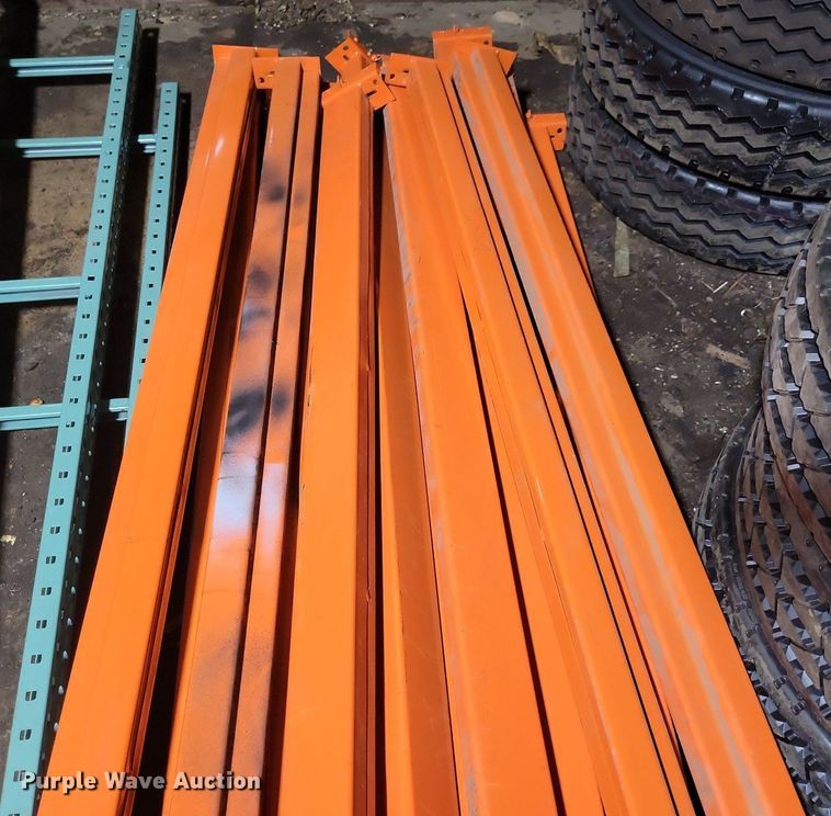 image for item DG0560 Pallet racking