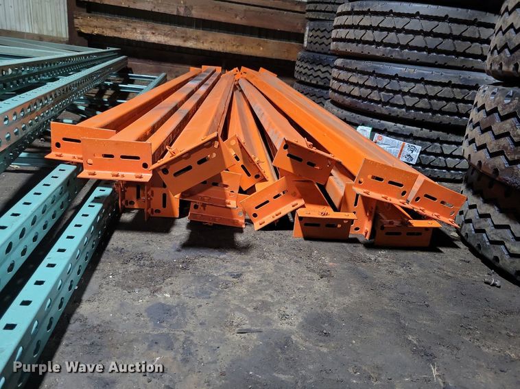 image for item DG0560 Pallet racking