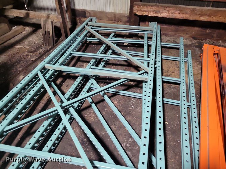 image for item DG0560 Pallet racking