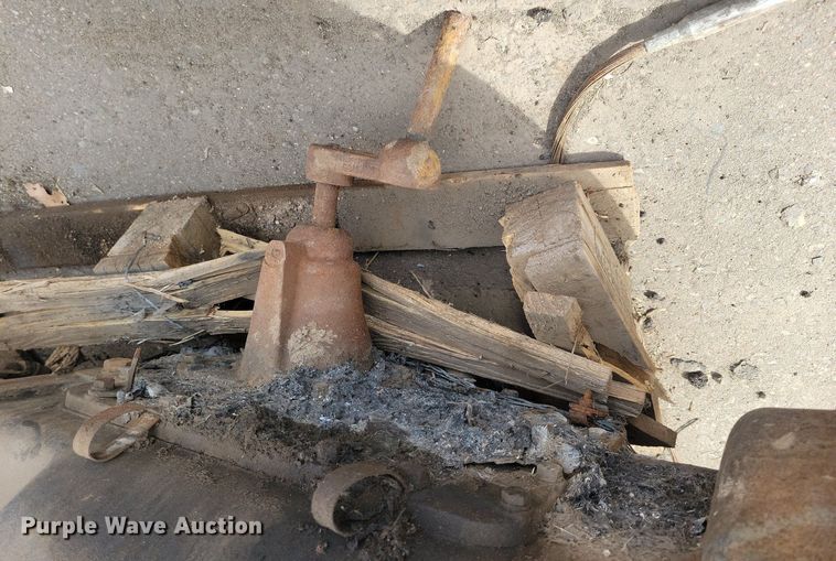 image for item DG0561 Truck parts