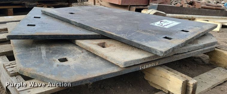 image for item DG0571 Lippmann 30X62 jaw crusher parts