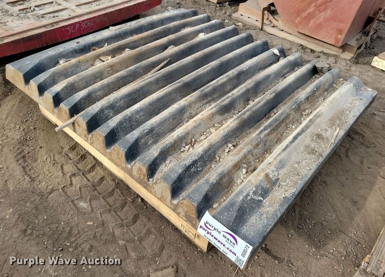 image for item DG0572 Jaw crusher plate