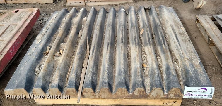 image for item DG0572 Jaw crusher plate
