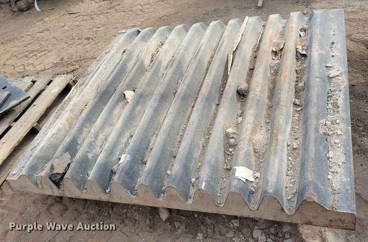 image for item DG0572 Jaw crusher plate