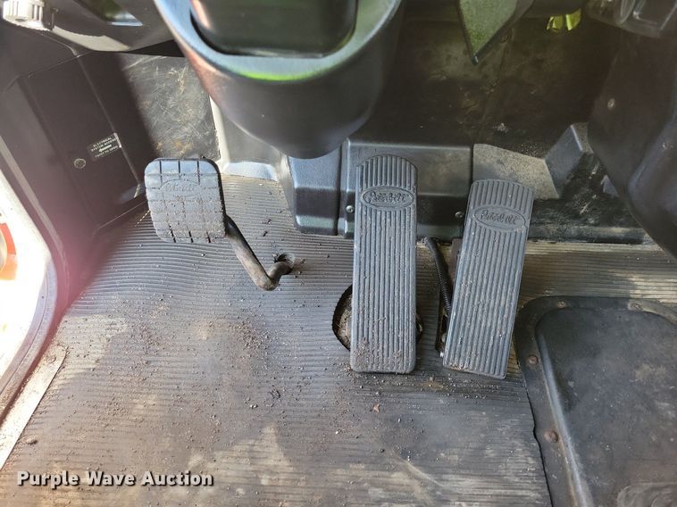 image for item DL7857 2007 Peterbilt 335 water truck