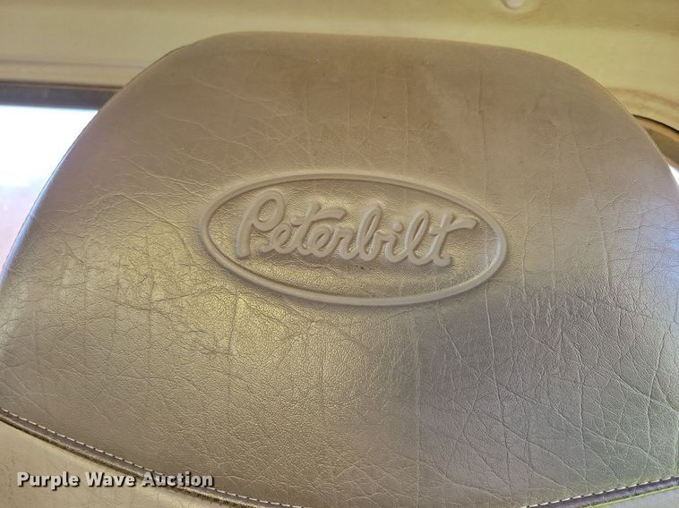 image for item DL7857 2007 Peterbilt 335 water truck