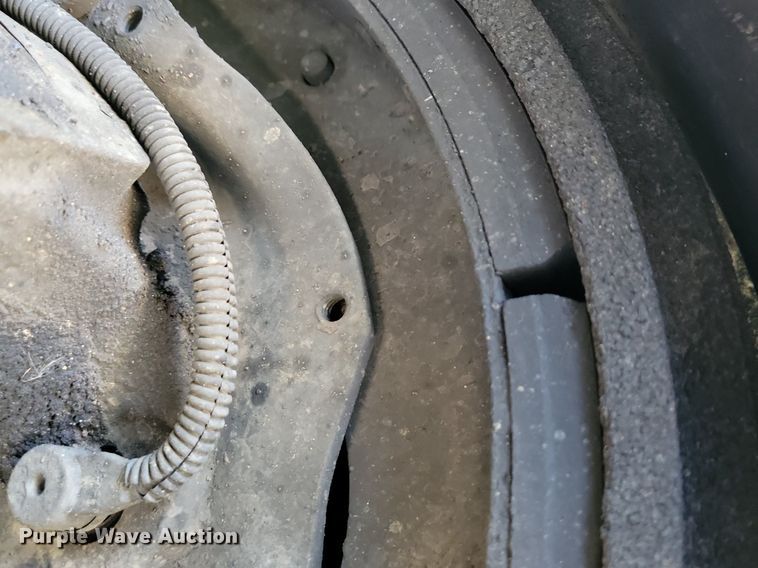 image for item DL7857 2007 Peterbilt 335 water truck