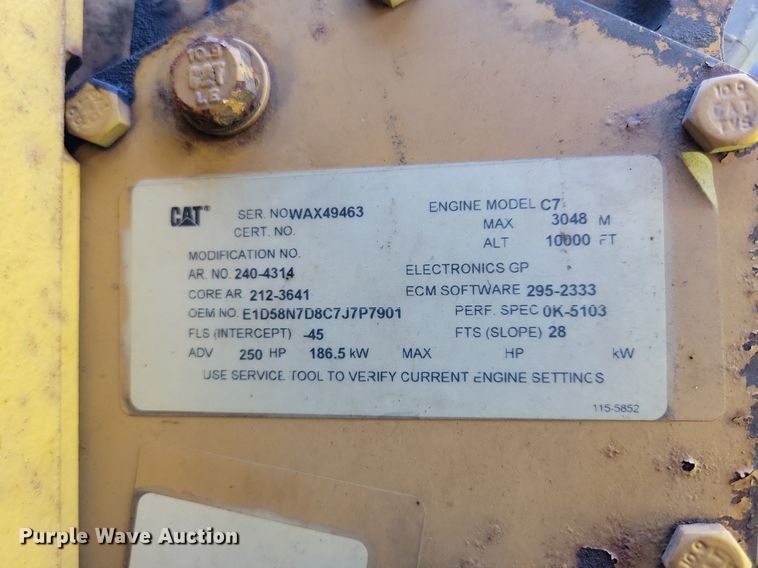 image for item DL7857 2007 Peterbilt 335 water truck