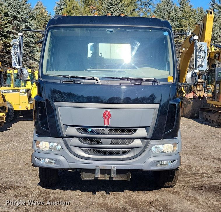 image for item DL7858 2022 Kenworth K370 oil distributor truck