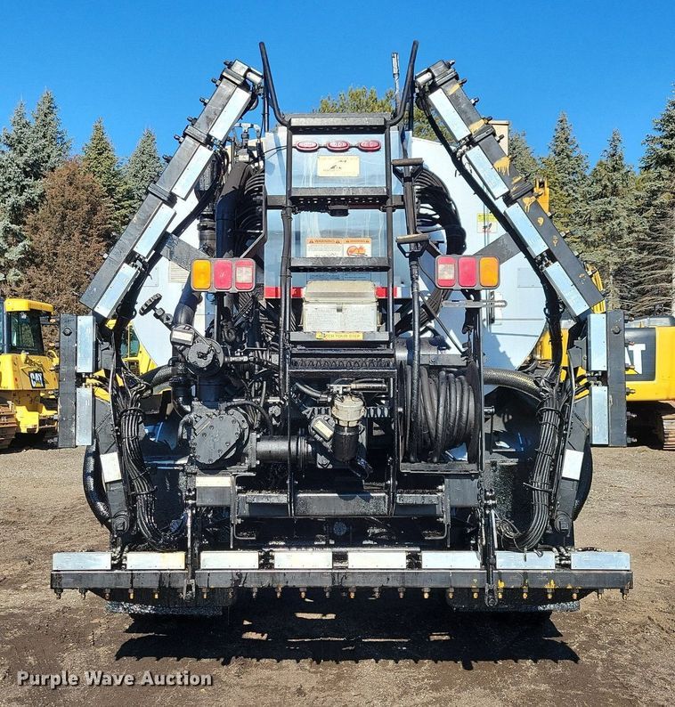 image for item DL7858 2022 Kenworth K370 oil distributor truck