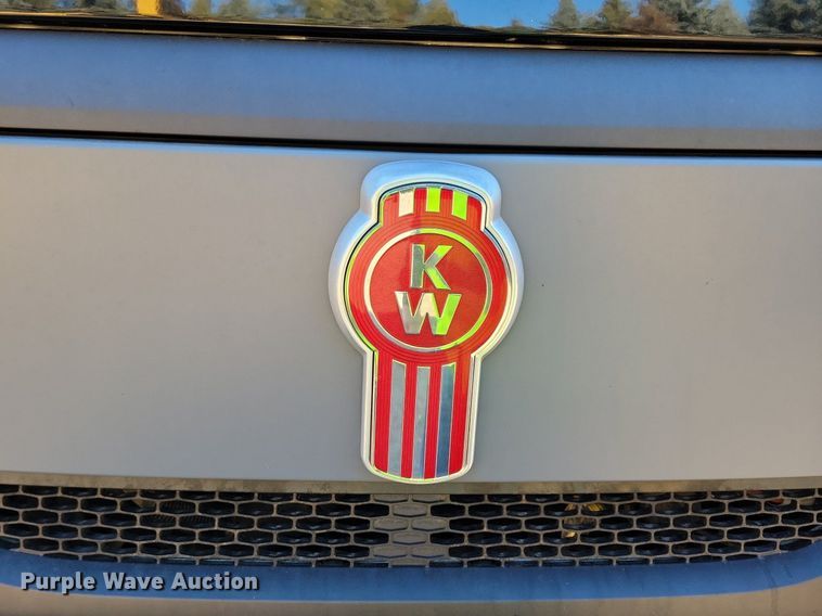 image for item DL7858 2022 Kenworth K370 oil distributor truck