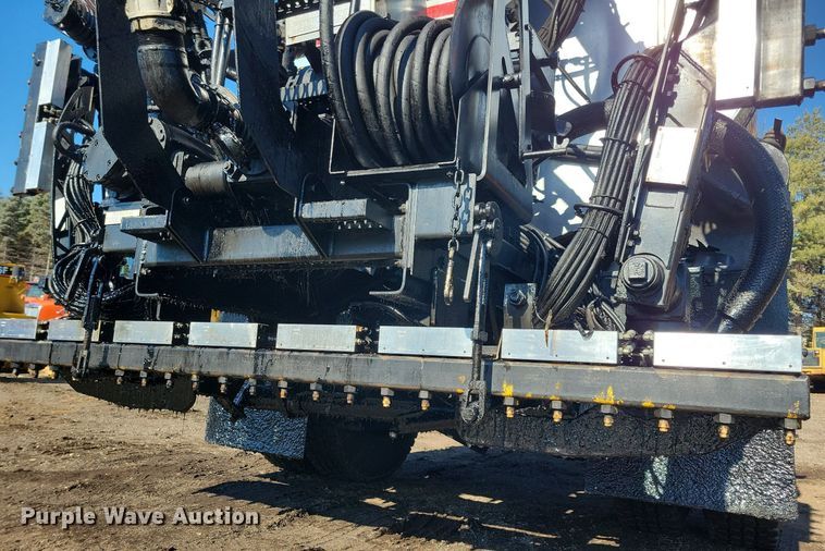 image for item DL7858 2022 Kenworth K370 oil distributor truck