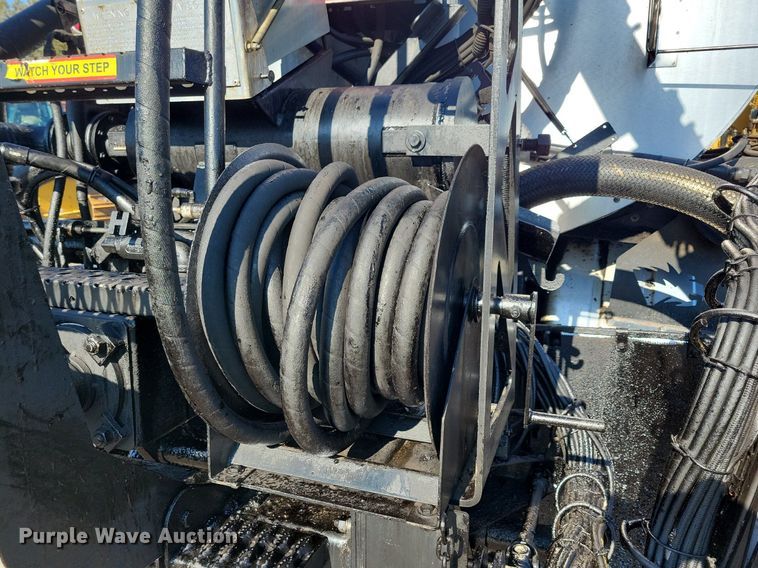 image for item DL7858 2022 Kenworth K370 oil distributor truck