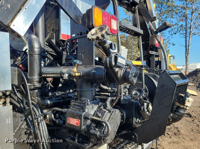 image for item DL7858 2022 Kenworth K370 oil distributor truck