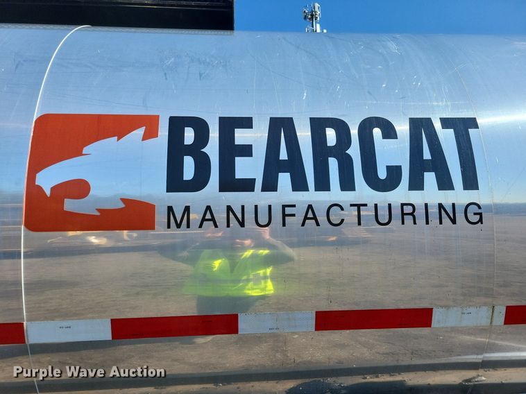 image for item DL7858 2022 Kenworth K370 oil distributor truck