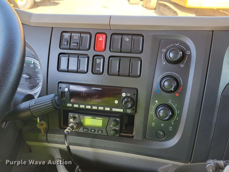 image for item DL7858 2022 Kenworth K370 oil distributor truck