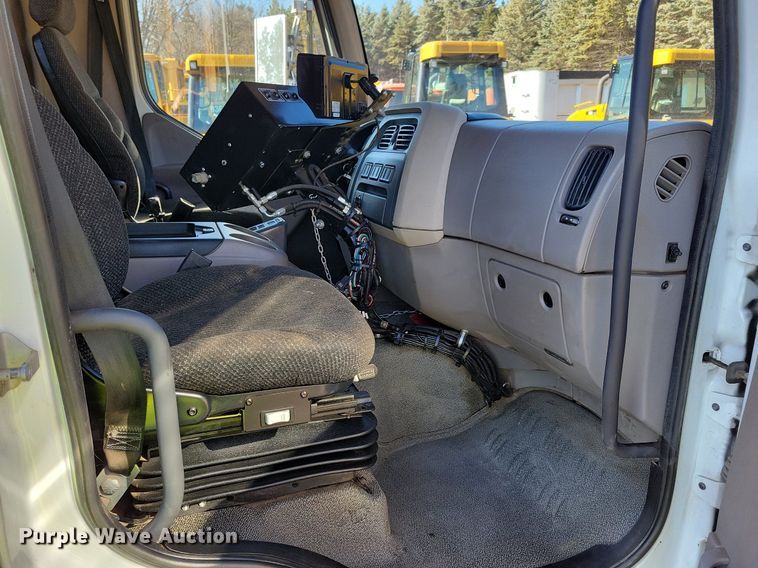 image for item DL7858 2022 Kenworth K370 oil distributor truck