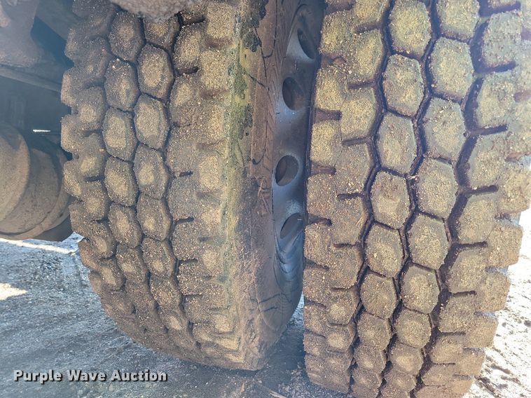 image for item DL7858 2022 Kenworth K370 oil distributor truck