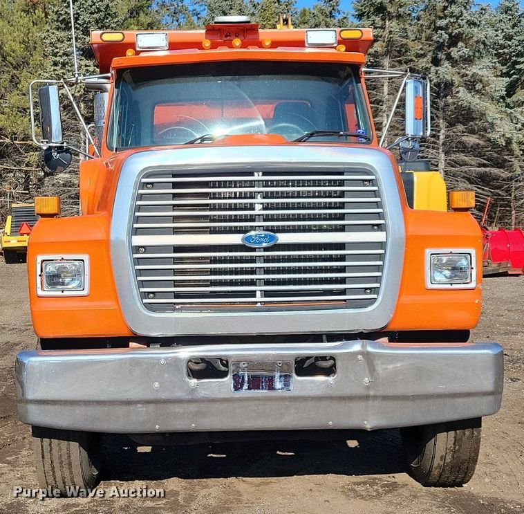image for item DL7859 1997 Ford LT9000 dump truck