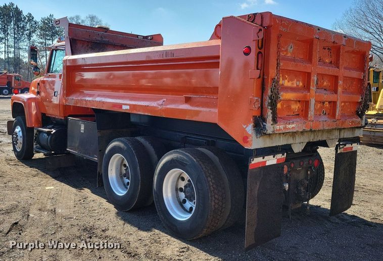 image for item DL7859 1997 Ford LT9000 dump truck