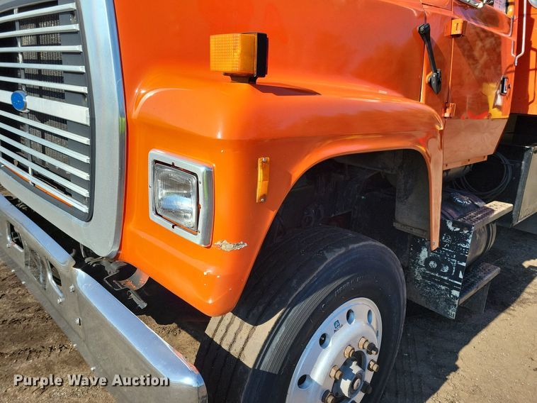 image for item DL7859 1997 Ford LT9000 dump truck