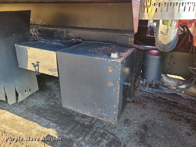 image for item DL7859 1997 Ford LT9000 dump truck