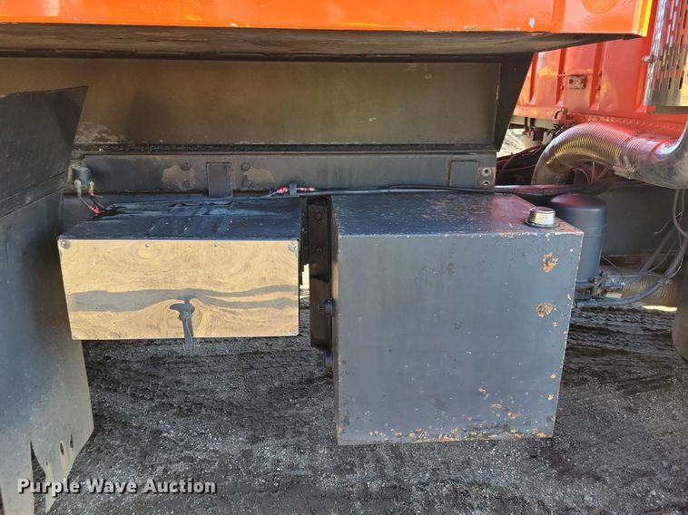 image for item DL7859 1997 Ford LT9000 dump truck