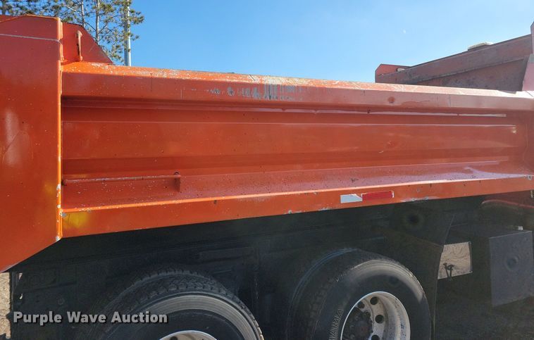 image for item DL7859 1997 Ford LT9000 dump truck