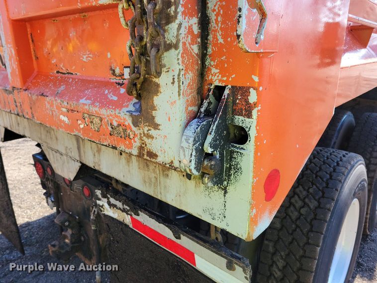 image for item DL7859 1997 Ford LT9000 dump truck