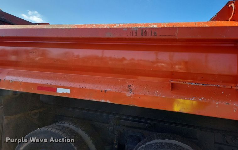 image for item DL7859 1997 Ford LT9000 dump truck
