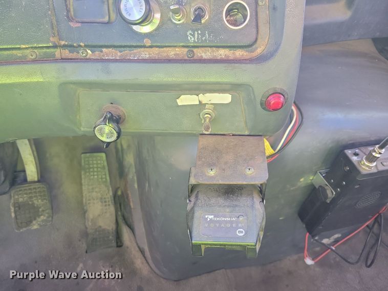 image for item DL7859 1997 Ford LT9000 dump truck