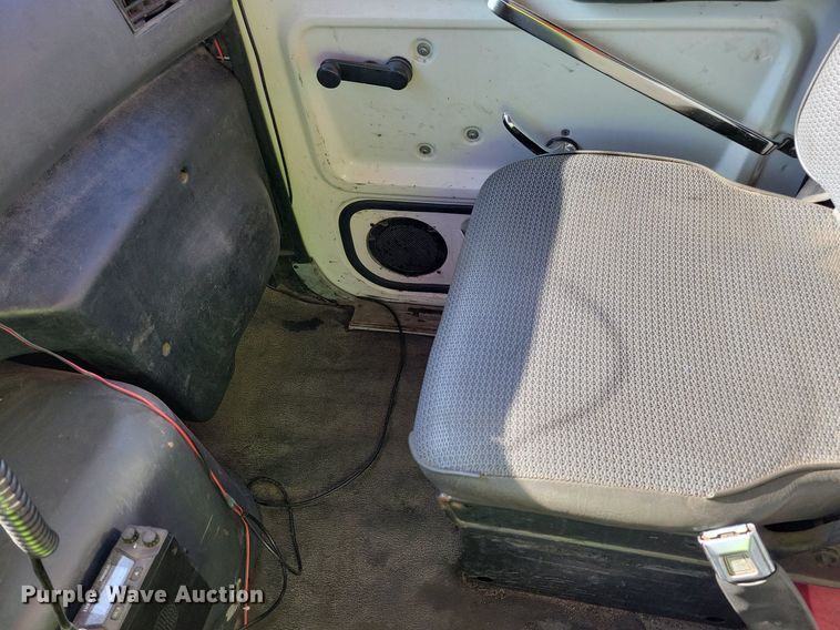 image for item DL7859 1997 Ford LT9000 dump truck