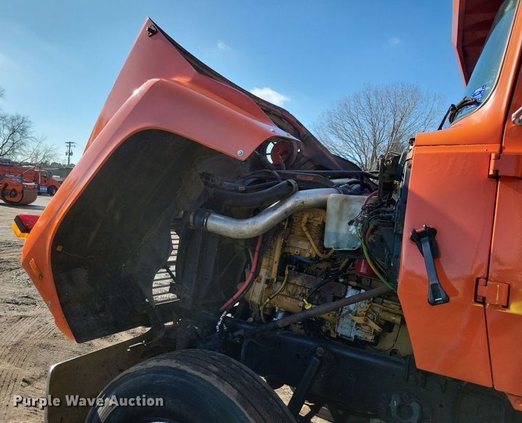 image for item DL7859 1997 Ford LT9000 dump truck