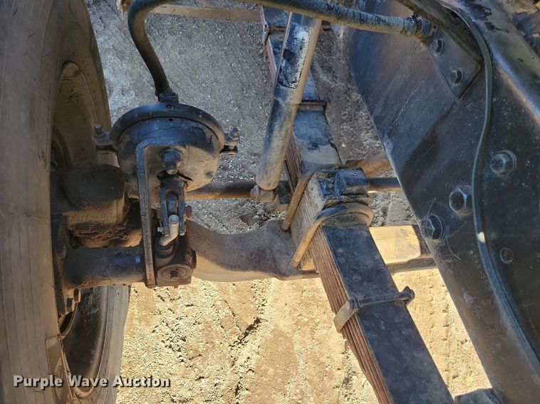 image for item DL7859 1997 Ford LT9000 dump truck