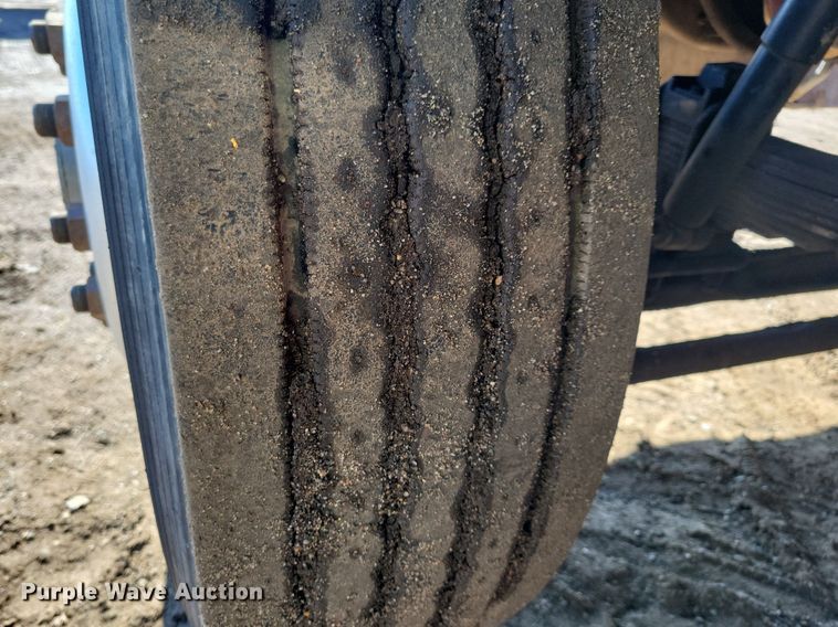 image for item DL7859 1997 Ford LT9000 dump truck