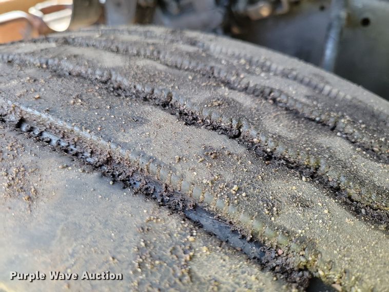 image for item DL7859 1997 Ford LT9000 dump truck