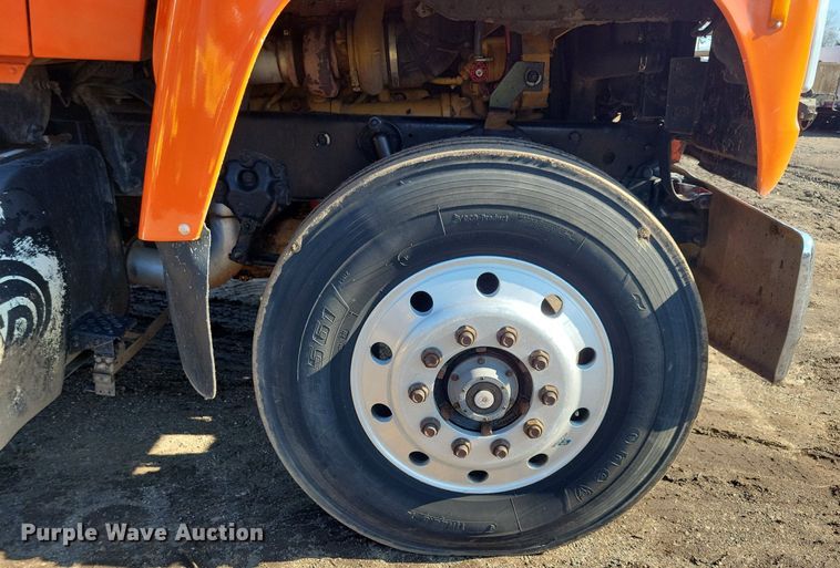 image for item DL7859 1997 Ford LT9000 dump truck