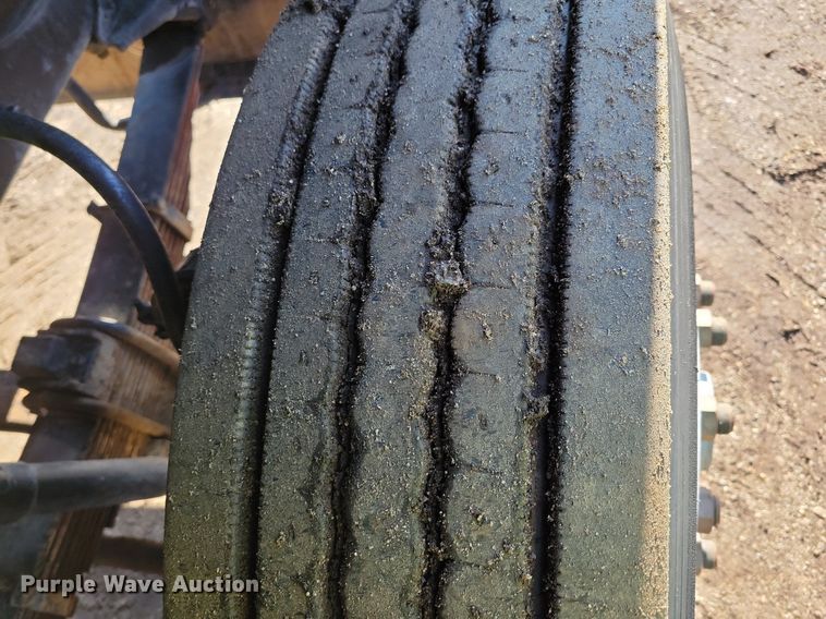 image for item DL7859 1997 Ford LT9000 dump truck