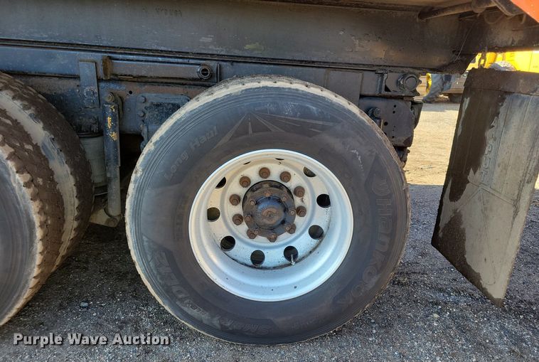 image for item DL7859 1997 Ford LT9000 dump truck