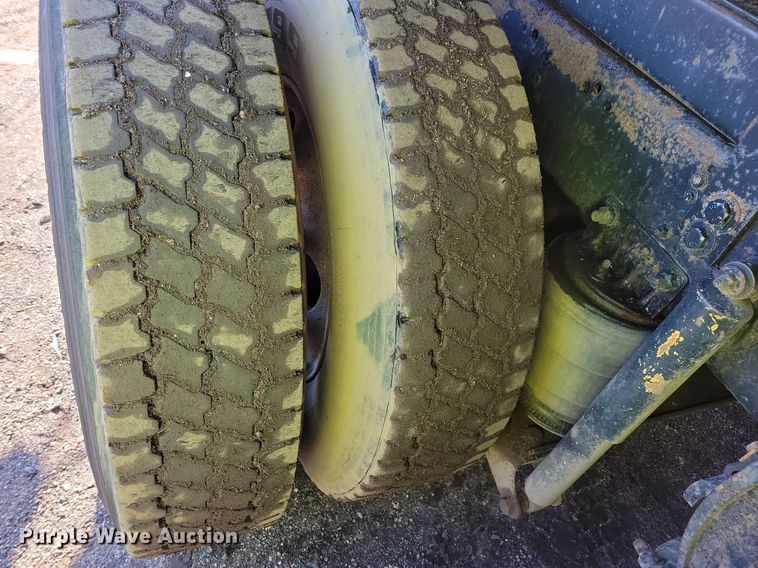 image for item DL7859 1997 Ford LT9000 dump truck