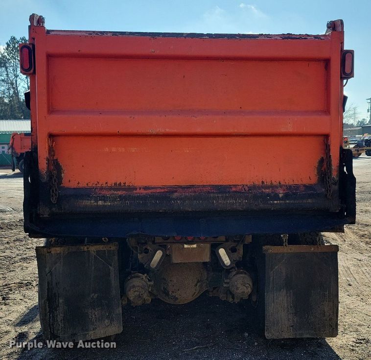 image for item DL7860 1995 Ford LT9000 dump truck